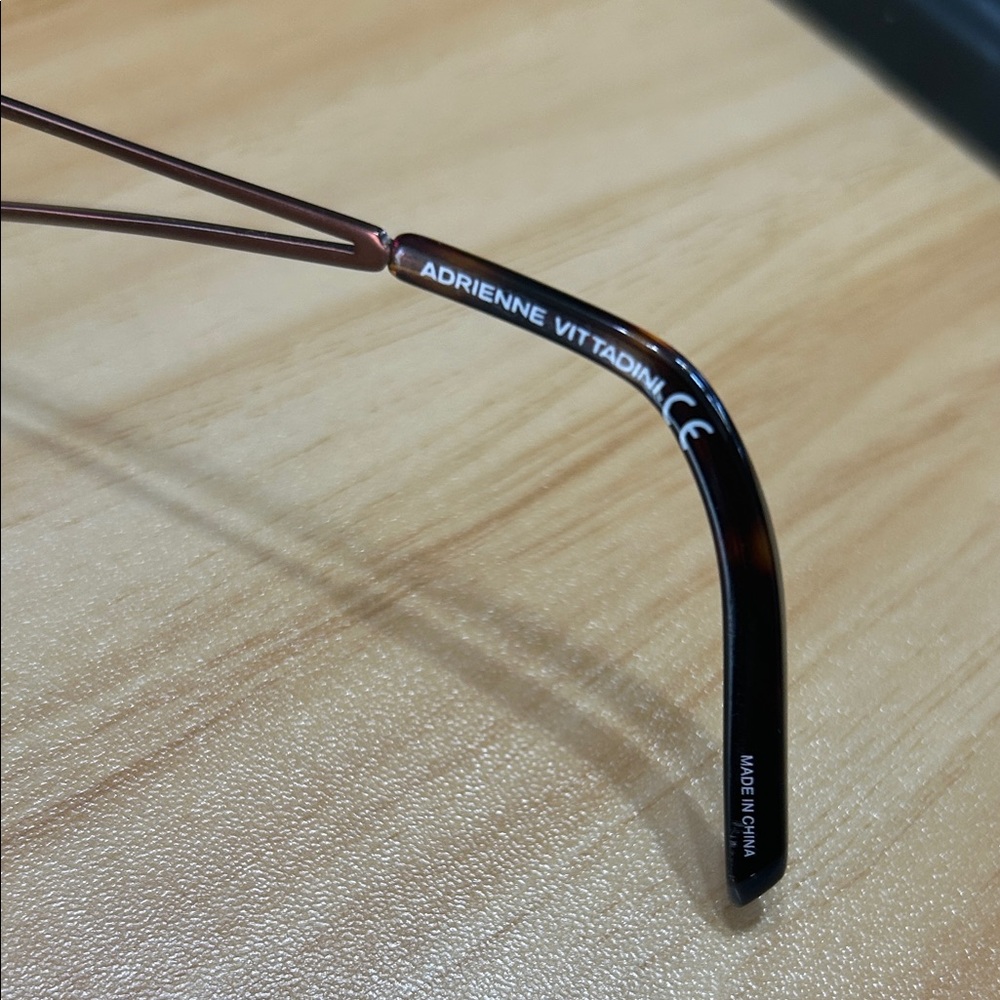 Adrienne Vittadini Black prescription Sunglasses with case - Picture 7 of 10